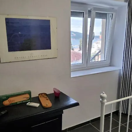 με συμπάθεια-with Sympathy - Private Parking شقة كافالا