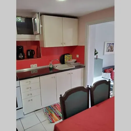 με συμπάθεια-with Sympathy - Private Parking