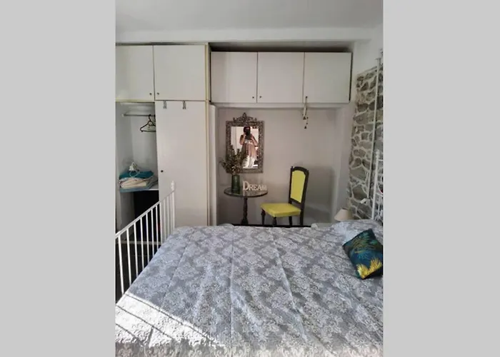 με συμπάθεια-with Sympathy - Private Parking דירה *