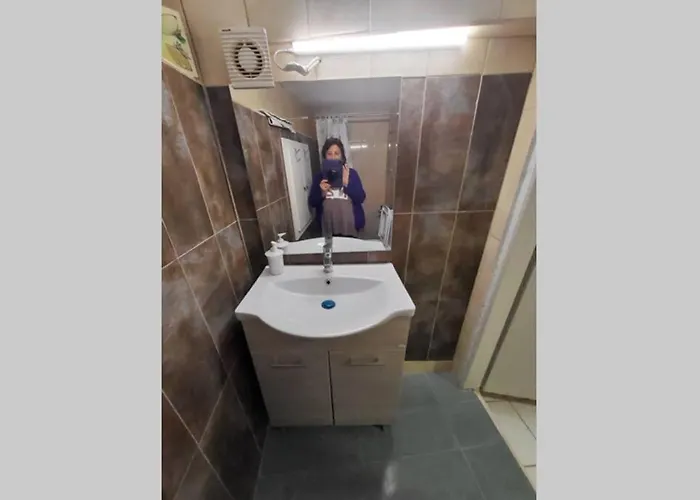 με συμπάθεια-with Sympathy - Private Parking *