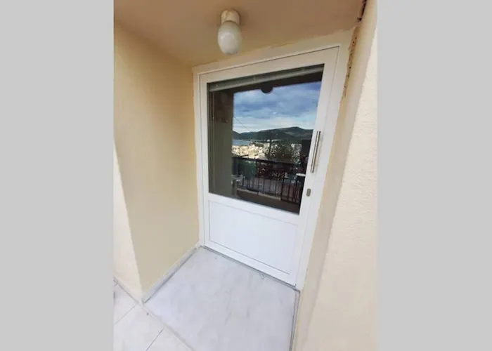 דירה με συμπάθεια-with Sympathy - Private Parking