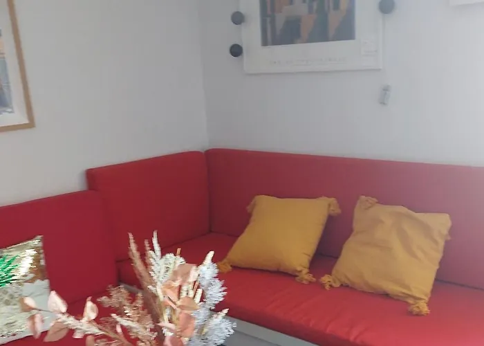 με συμπάθεια-with Sympathy - Private Parking דירה קאבאלה